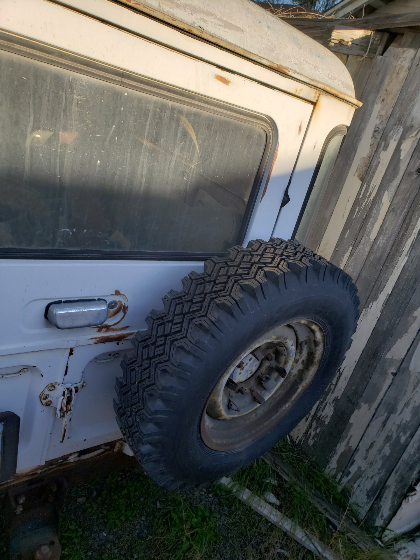 Side view of a 1969 Toyota Land Cruiser J40 showing its exterior condition