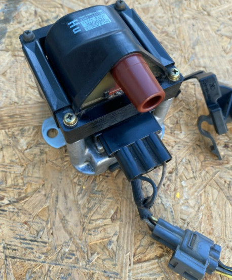 Toyota Cressida and Later Model Supra Igniter Style with Rectangular Strain Relief