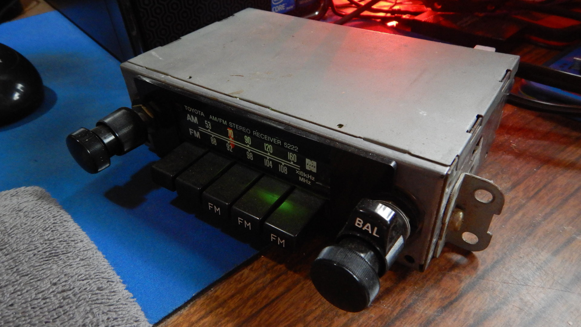 1980s Toyota Pickup OEM Radio