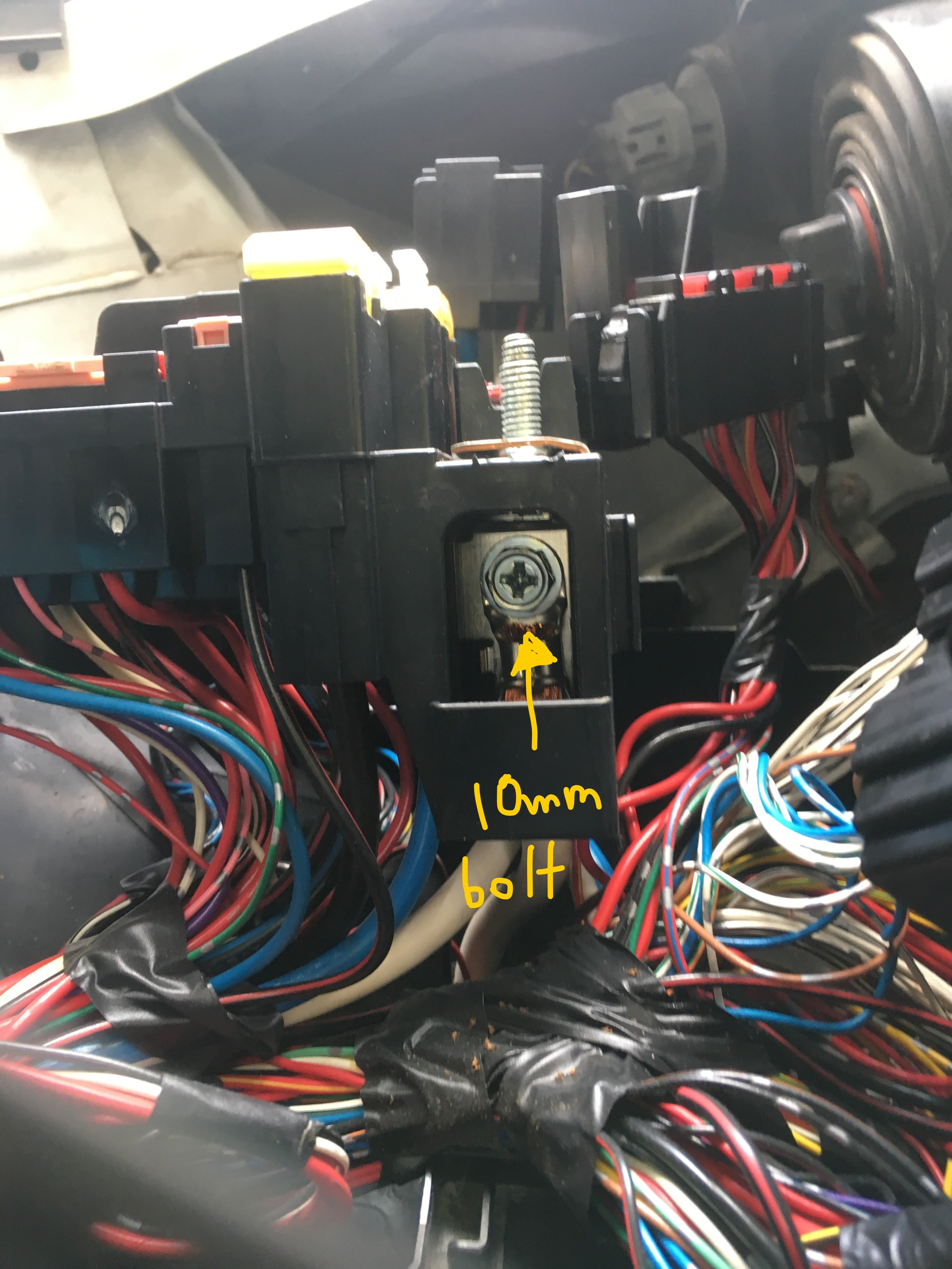 Electrical wiring Electronics Technology Auto part Vehicle