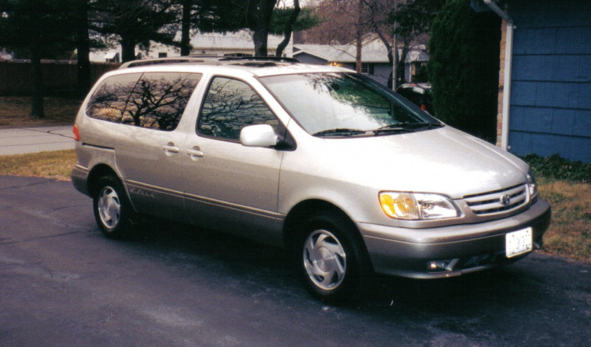 Toyota minivan