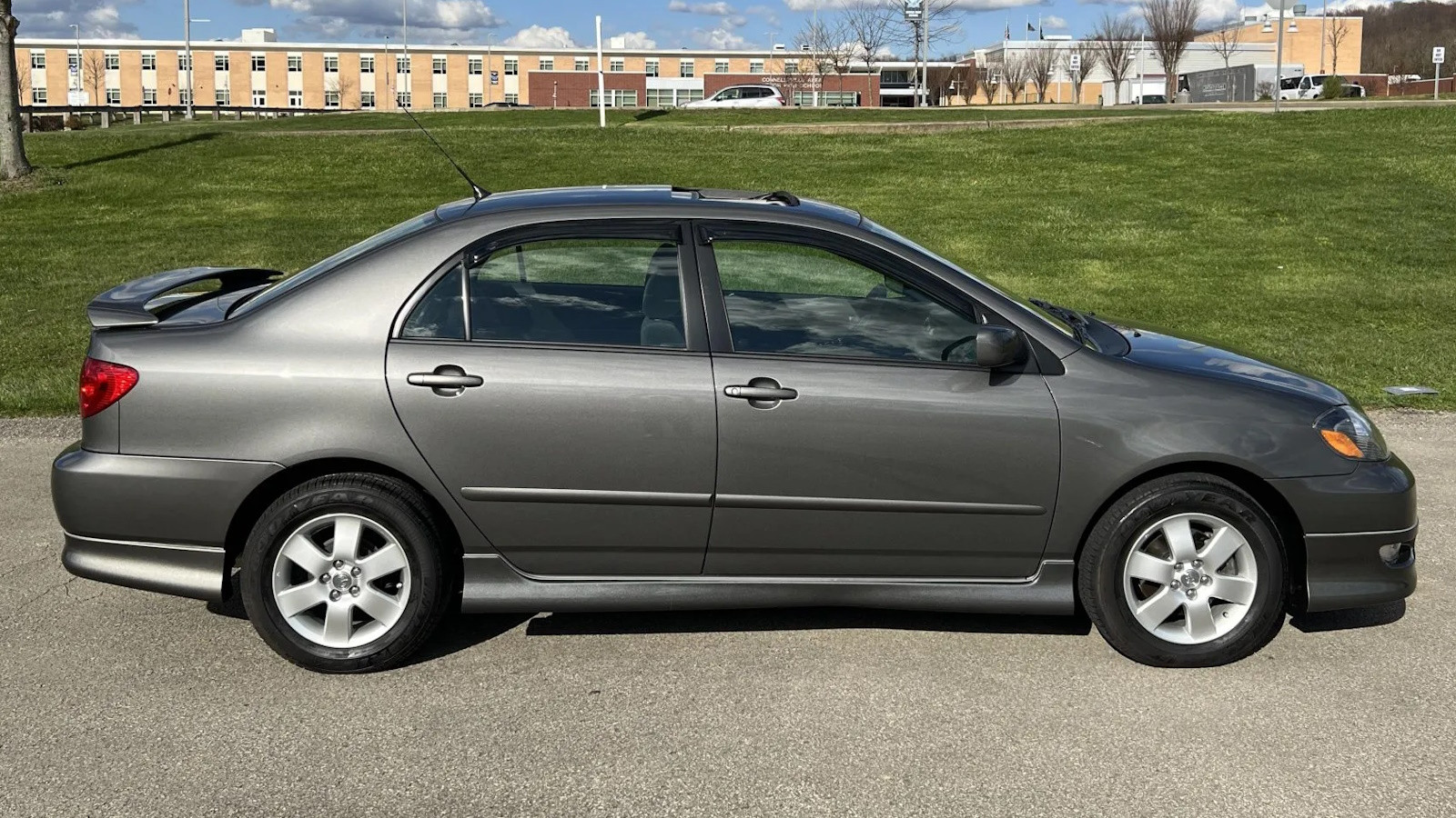 2006 Toyota Corolla S Profile