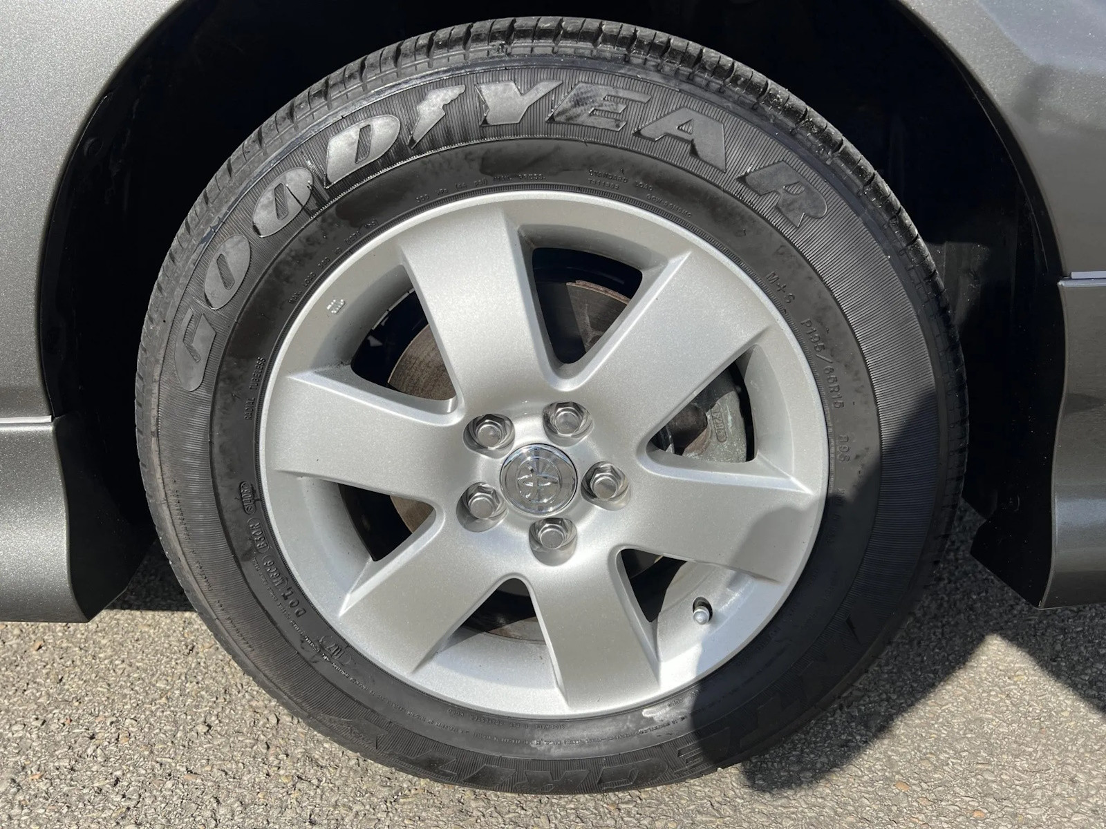 2006 Toyota Corolla S Wheel