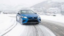 2020 Toyota Camry AWD system engaging