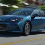 Two tone 2025 Toyota Camry XSE with Midnight Black Metallic roof and Ocean Gem bodywork