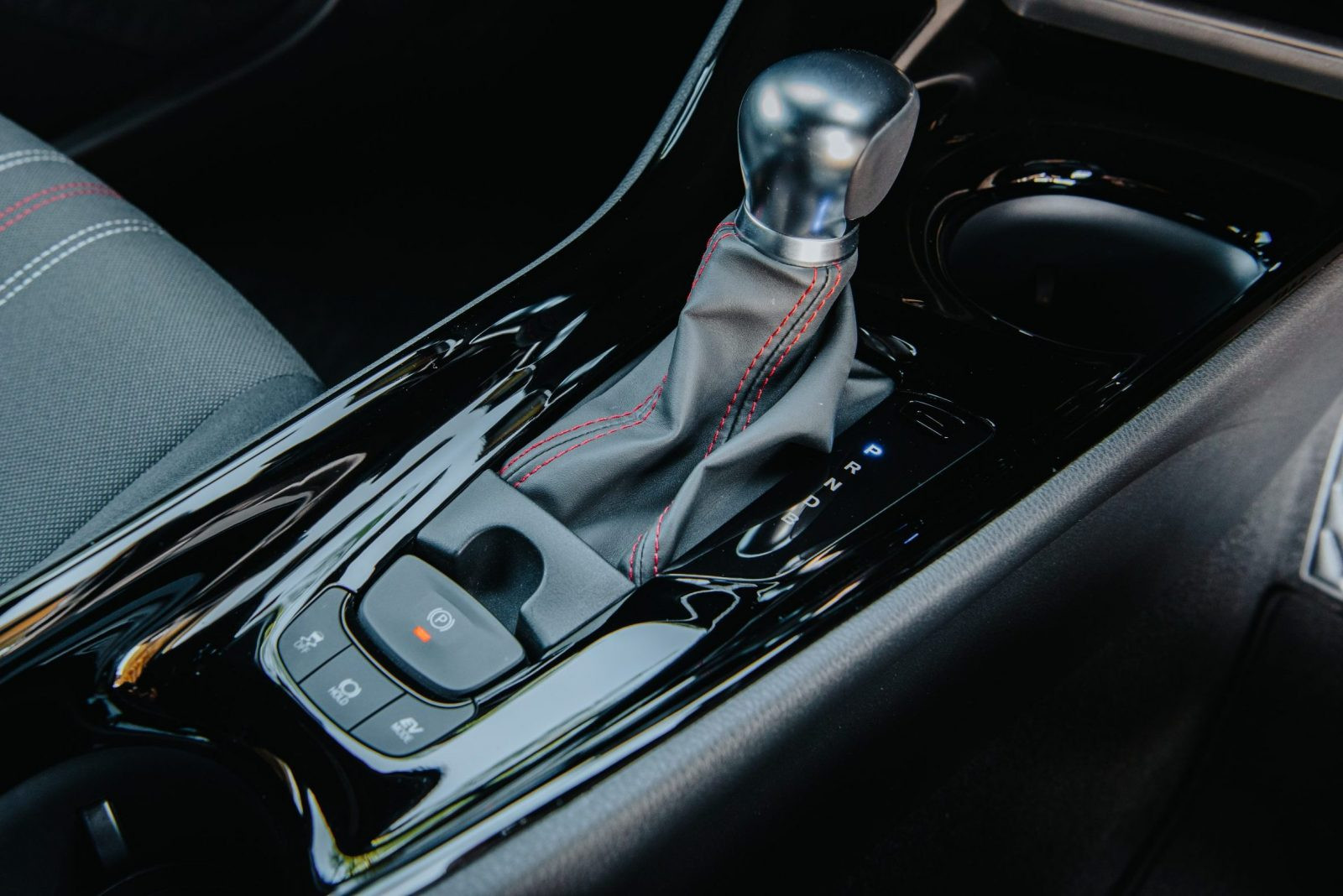 Toyota hybrid drive modes