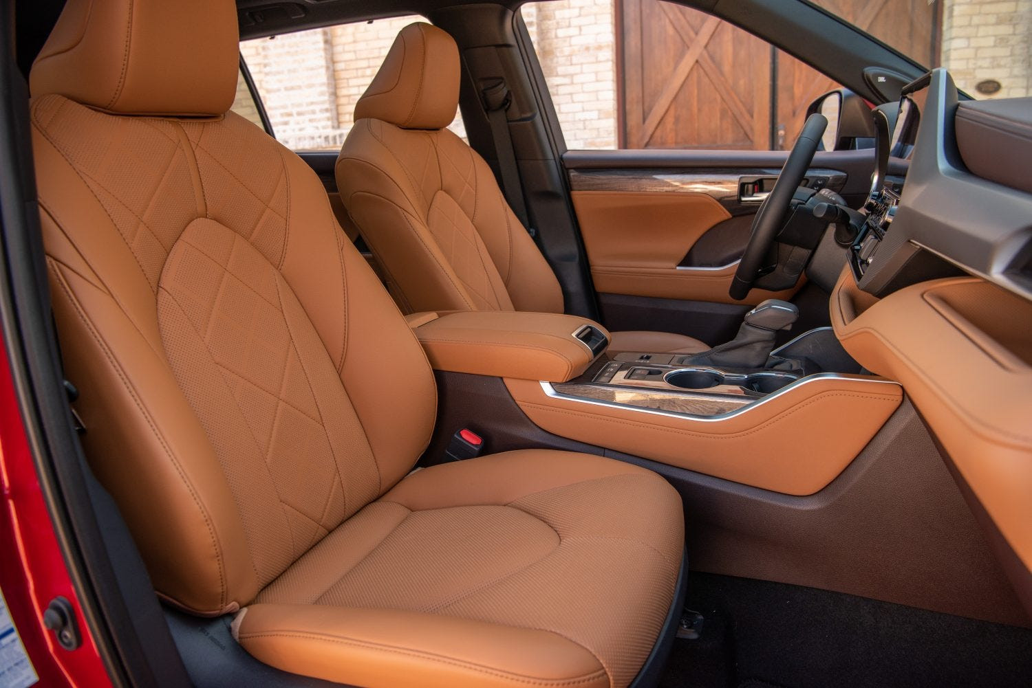 Toyota Highlander showcasing its reliable design and safety features