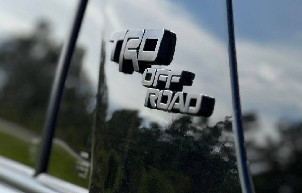 Toyota 4Runner TRD Off Road Badging With Standard KDSS