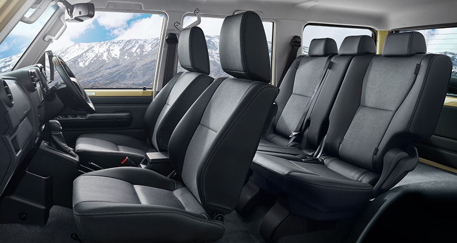 Land Cruiser 70 Interior