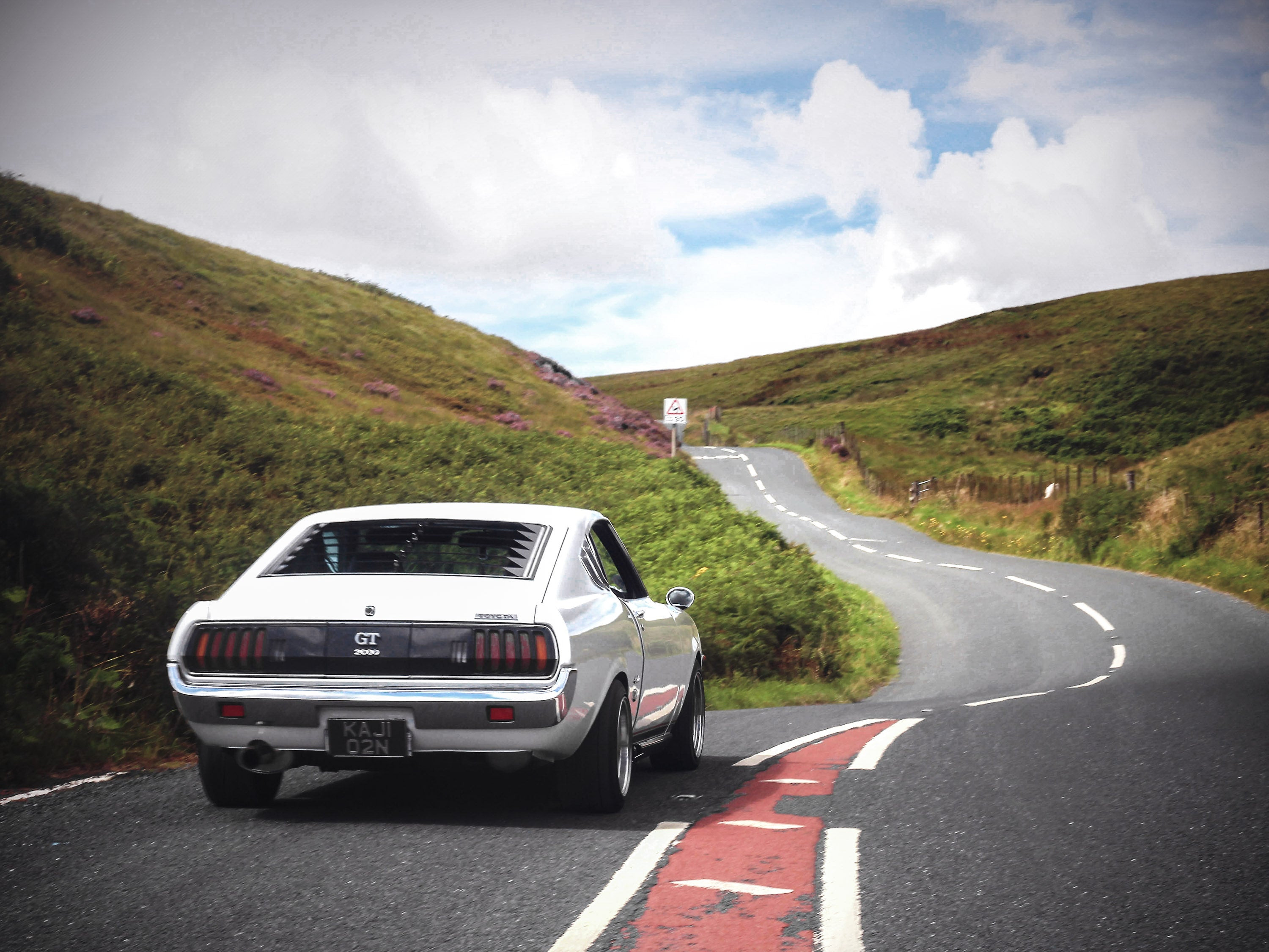 Toyota Celica GT2000 RA25 Front View