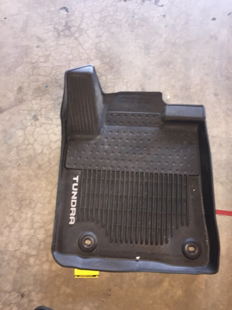 Toyota Tundra Towing Mirrors