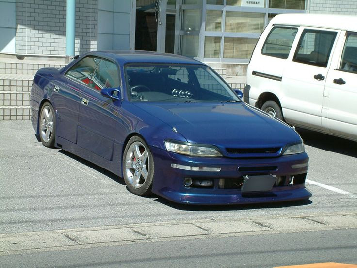 Used Toyota Chaser emphasizing compact styling and fuel efficiency